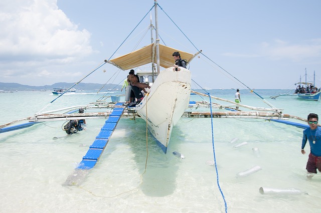 group boat tours at Boracay