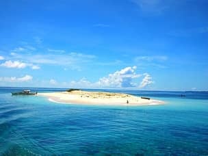 Siargao naked island beach