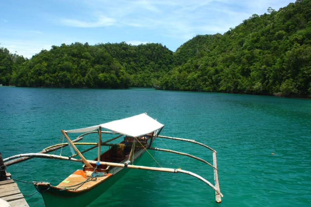 Boat off the waters of Bucas Grande