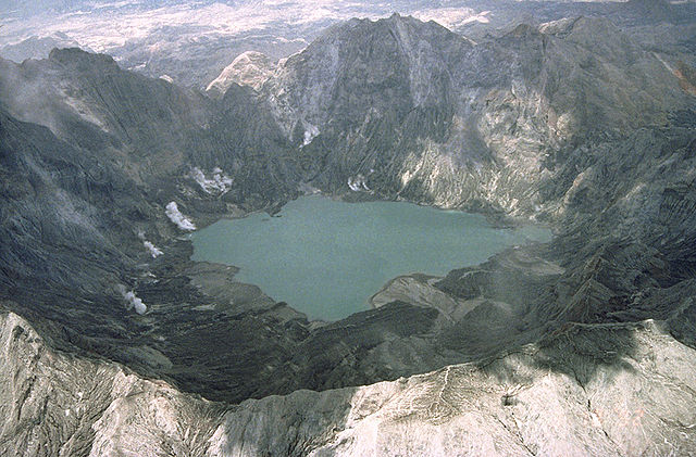 Pinatubo lake