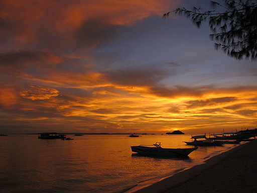 Malapascua's Bounty beach sunset