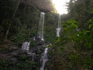 Hiking to the Tamaraw falls