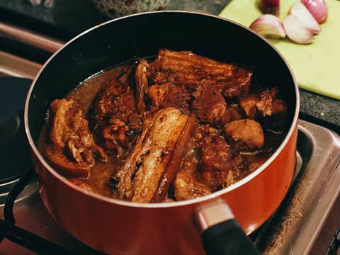 adobo dish