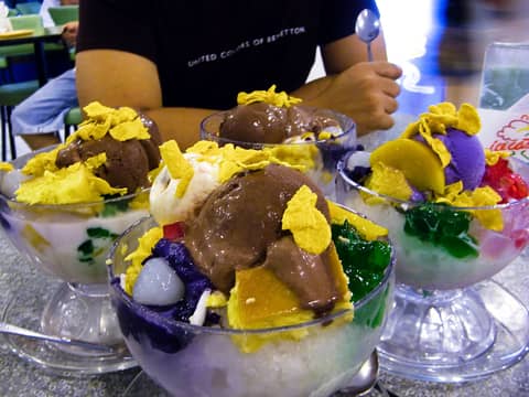 halo-halo local dessert