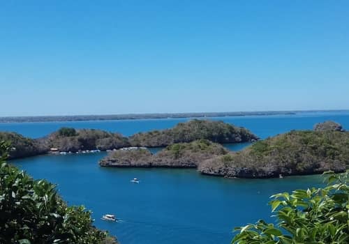 Hundred islands island hopping tour